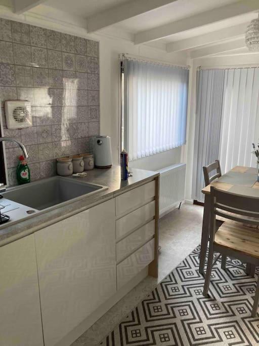 Cwtch Cymru Lodge 7F Caer Beris Holiday Lodge Park Builth Wells Kültér fotó